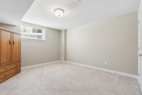 Photo 35 at 865 Tewin Circle, Camelot, Orleans