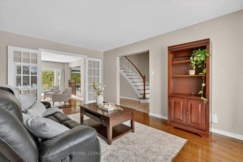 Photo 4 at 6020 Vineyard Drive, Convent Glen, Orleans