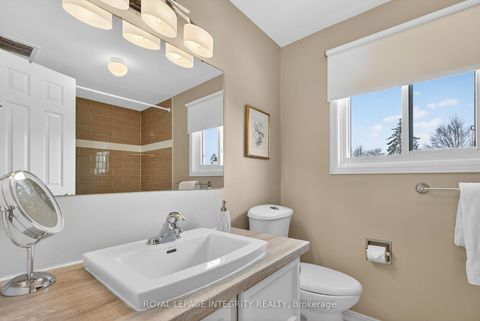 Photo 16 at 6020 Vineyard Drive, Convent Glen, Orleans