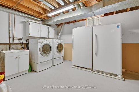 Photo 21 at 6020 Vineyard Drive, Convent Glen, Orleans