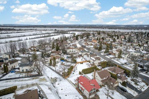 Photo 27 at 6020 Vineyard Drive, Convent Glen, Orleans