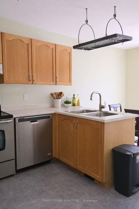 Photo 12 at 63 Jackman Terrace, Katimavik, Kanata