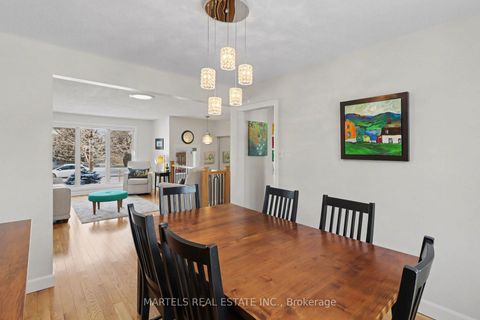 Photo 4 at 1149 Beaujolais Crescent, Convent Glen, Orleans