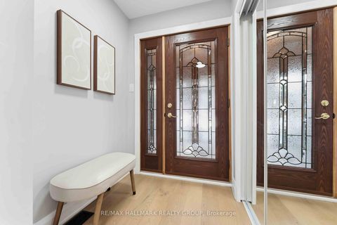 Photo 3 at 19 Kingsford Crescent, Beaverbrook, Kanata