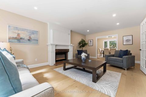 Photo 4 at 19 Kingsford Crescent, Beaverbrook, Kanata