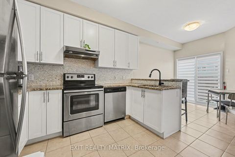 Photo 8 at 233 Losino Crescent, Emerald Meadows/Trailwest, Kanata