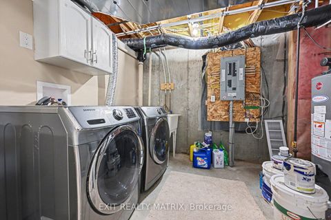 Photo 24 at 233 Losino Crescent, Emerald Meadows/Trailwest, Kanata