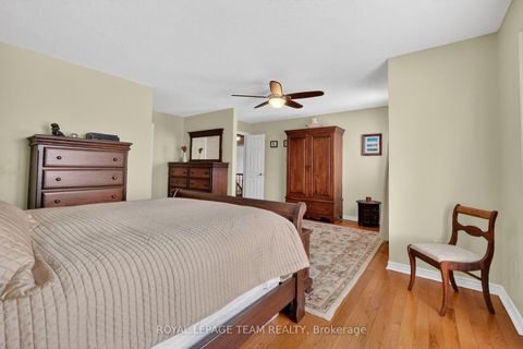 Photo 23 at 11 Speers Crescent, Bridlewood, Kanata