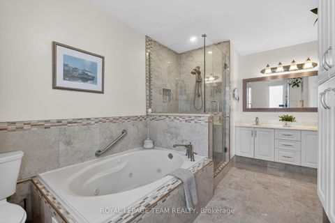 Photo 25 at 11 Speers Crescent, Bridlewood, Kanata