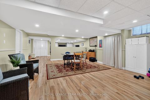 Photo 37 at 11 Speers Crescent, Bridlewood, Kanata