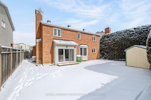 Photo 39 at 11 Speers Crescent, Bridlewood, Kanata