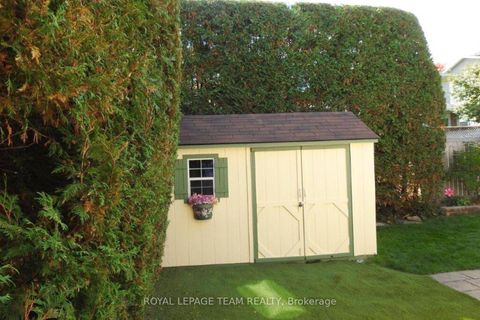 Photo 42 at 11 Speers Crescent, Bridlewood, Kanata