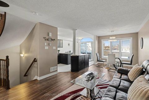 Photo 4 at 114 Silvermoon Crescent, Avalon East, Orleans