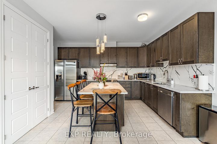 Photo 13 at 527 Alcor Terrace, Nepean (Half Moon Bay), Ottawa