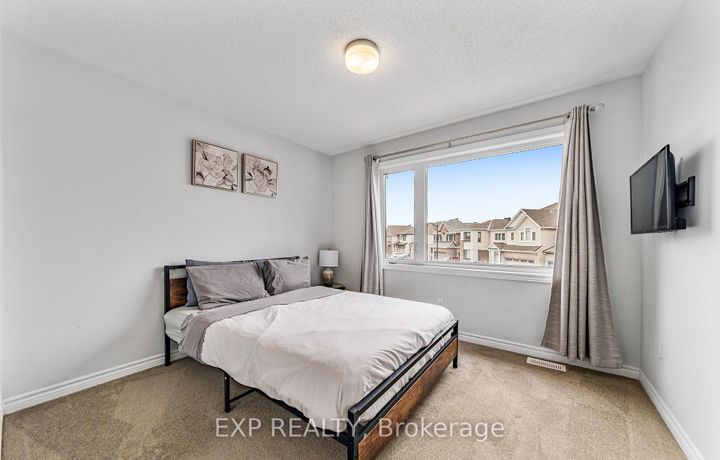 Photo 18 at 527 Alcor Terrace, Nepean (Half Moon Bay), Ottawa