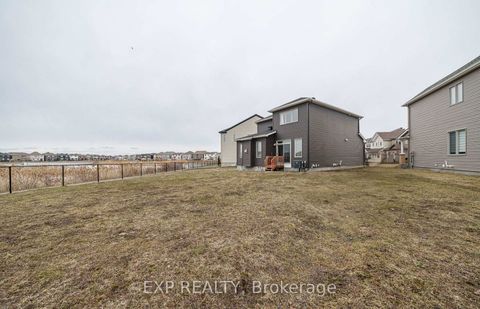 Photo 3 at 527 Alcor Terrace, Nepean (Half Moon Bay), Ottawa