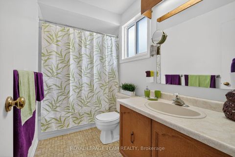 Photo 18 at 97 Huntsman Crescent, Bridlewood, Kanata