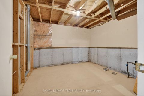 Photo 24 at 97 Huntsman Crescent, Bridlewood, Kanata