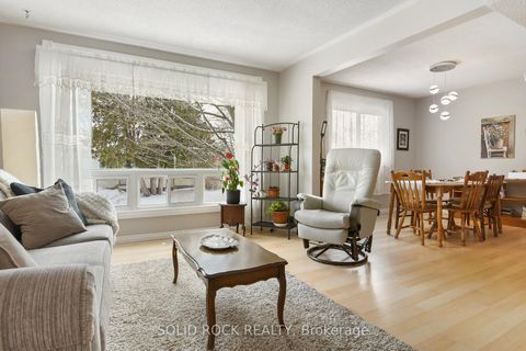 Photo 4 at 127 Edward Street S, Arnprior