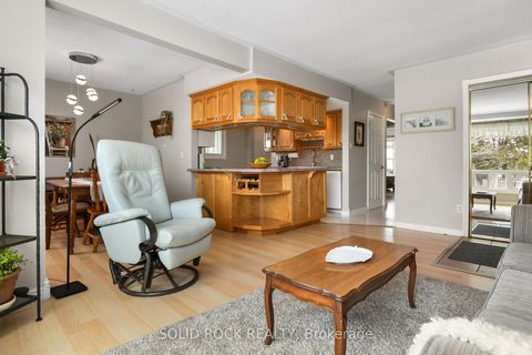 Photo 7 at 127 Edward Street S, Arnprior