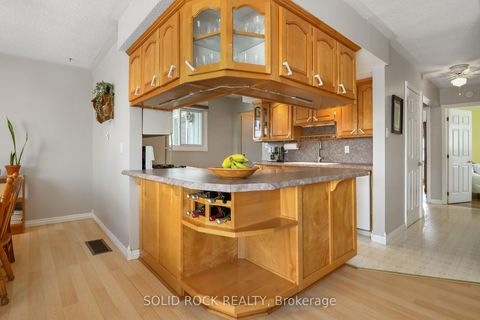 Photo 11 at 127 Edward Street S, Arnprior