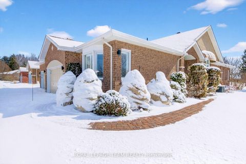 Photo 2 at 20 Nighthawk Crescent, Bridlewood, Kanata