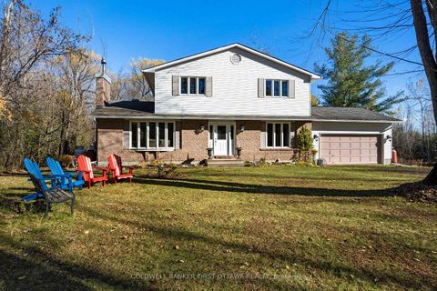 Photo 1 at 3900 Stonecrest Road, Dunrobin, Constance Bay