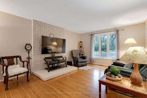 Photo 12 at 3900 Stonecrest Road, Dunrobin, Constance Bay