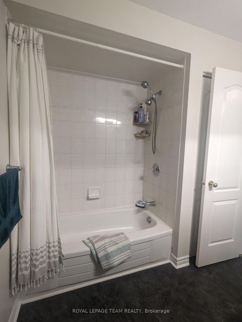 Photo 15 at 17B - 6010 Red Willow Drive, Chapel Hill, Orleans