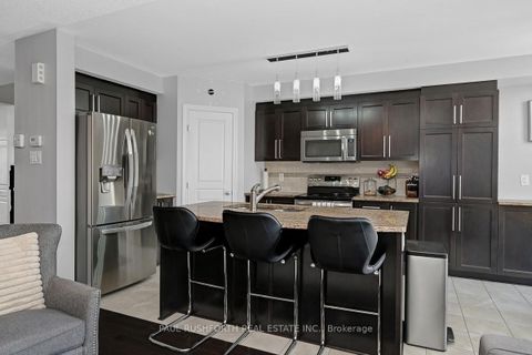 Photo 14 at 560 Du Pin Rouge Way, Mer Bleue/Bradley Estates/Anderson Park, Orleans