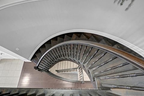 Photo 35 at 560 Du Pin Rouge Way, Mer Bleue/Bradley Estates/Anderson Park, Orleans