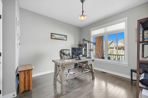 Photo 6 at 819 Tewin Circle, Camelot, Orleans