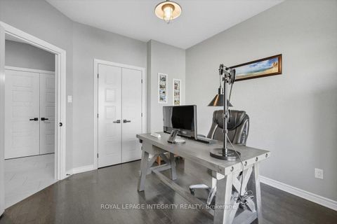 Photo 7 at 819 Tewin Circle, Camelot, Orleans