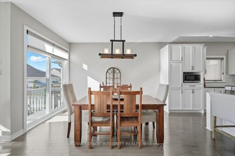 Photo 14 at 819 Tewin Circle, Camelot, Orleans