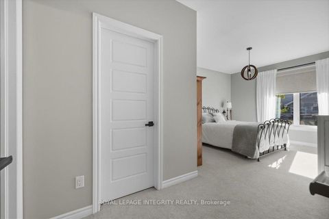 Photo 20 at 819 Tewin Circle, Camelot, Orleans