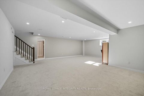 Photo 28 at 819 Tewin Circle, Camelot, Orleans