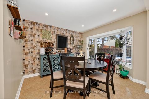 Photo 12 at 19 Mclennan Way, Katimavik, Kanata