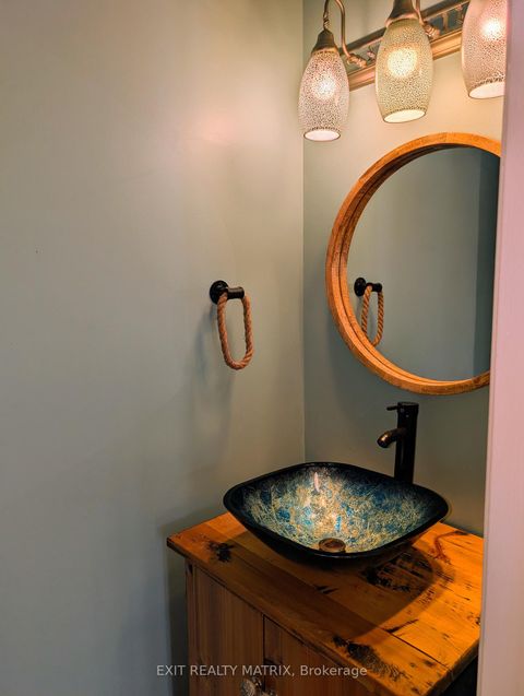 Photo 16 at 19 Mclennan Way, Katimavik, Kanata