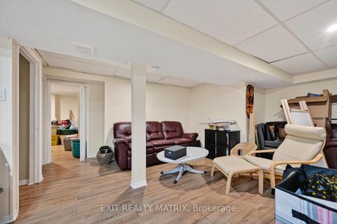 Photo 35 at 19 Mclennan Way, Katimavik, Kanata