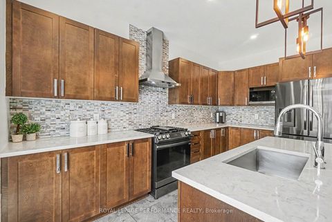 Photo 11 at 372 Aquaview Drive, Avalon East, Orleans