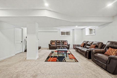 Photo 37 at 372 Aquaview Drive, Avalon East, Orleans