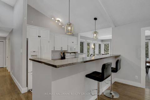 Photo 6 at 131 Delaney Drive, Huntley Ward (South West), Carp