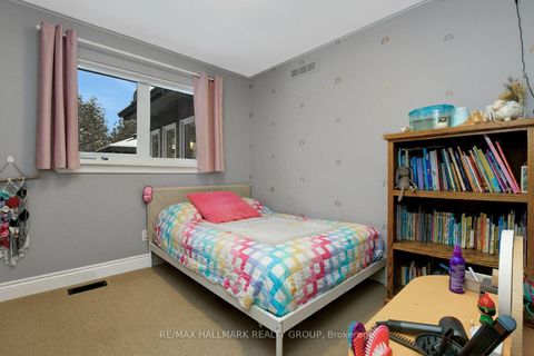 Photo 23 at 131 Delaney Drive, Huntley Ward (South West), Carp