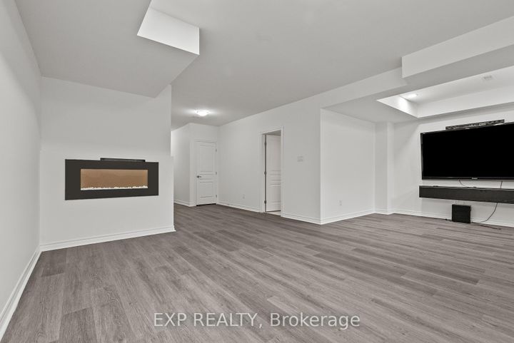 Photo 32 at 116 Watershield Ridge, Nepean (Longfields), Ottawa