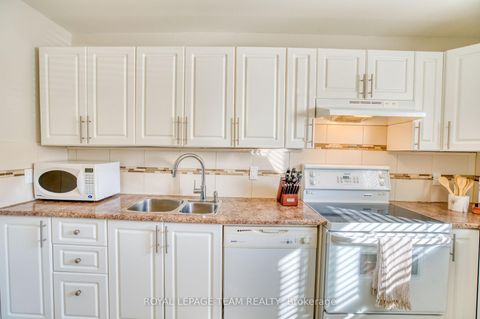 Photo 5 at 171 Mcclintock Way, Katimavik, Kanata