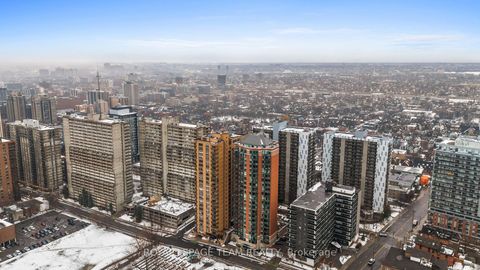 Photo 4 at 1207 - 556 Laurier Avenue W, Ottawa Centre