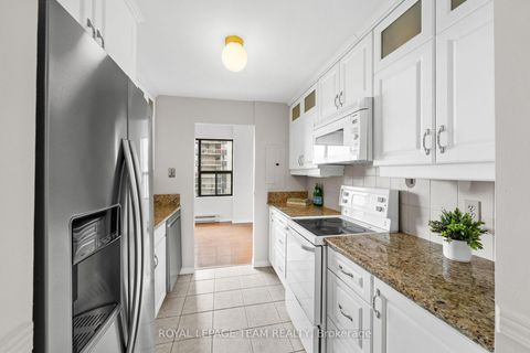 Photo 15 at 1207 - 556 Laurier Avenue W, Ottawa Centre