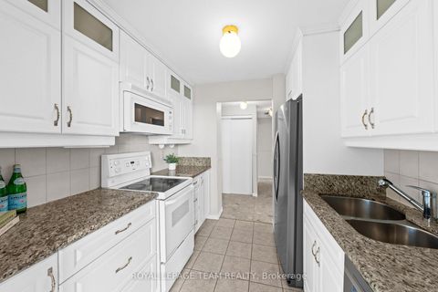 Photo 17 at 1207 - 556 Laurier Avenue W, Ottawa Centre