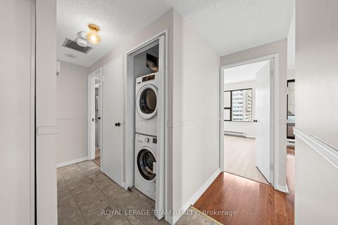 Photo 28 at 1207 - 556 Laurier Avenue W, Ottawa Centre