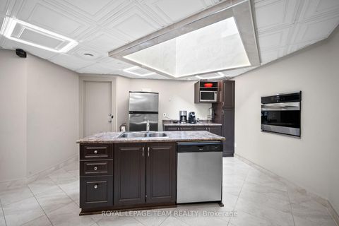 Photo 49 at 1207 - 556 Laurier Avenue W, Ottawa Centre